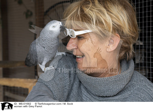 Frau mit Graupapagei / woman with Grey Parrot / MS-01682