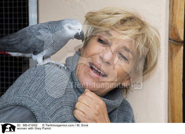 Frau mit Graupapagei / woman with Grey Parrot / MS-01692