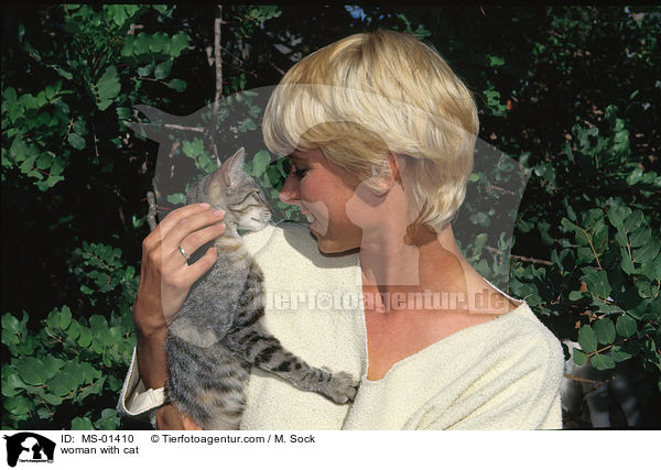 Frau mit Katze / woman with cat / MS-01410
