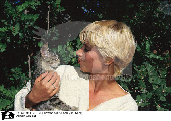 Frau mit Katze / woman with cat / MS-01413