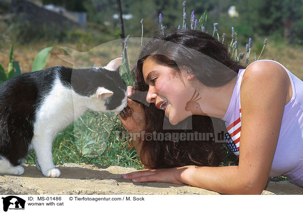 Frau mit Katze / woman with cat / MS-01486