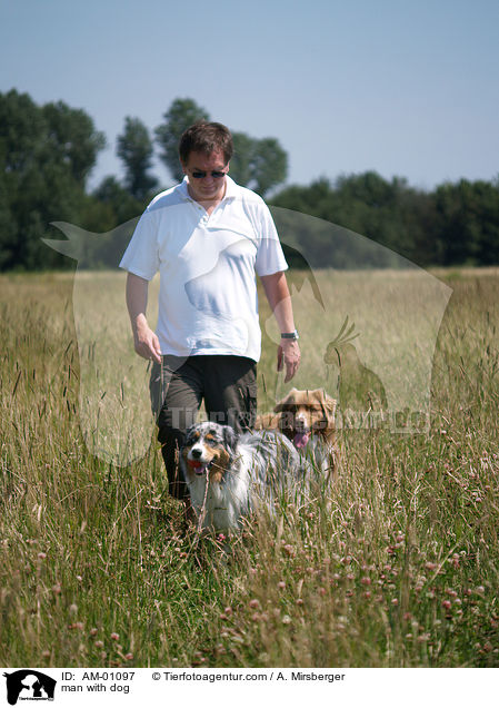 Mann mit Hund / man with dog / AM-01097