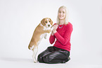 Nina Bauer with Beagle