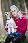 Nina Bauer with Beagle