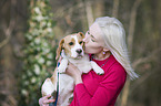 Nina Bauer with Beagle