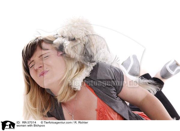 woman with Bichpoo / RR-37014