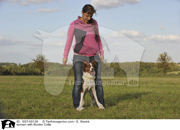 Frau mit Border Collie / woman with Border Collie / SST-09138