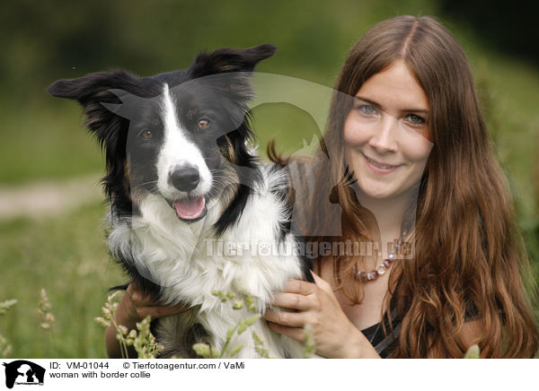 Frau mit Border Collie / woman with border collie / VM-01044