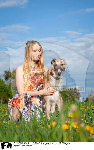 Frau und Barsoi / woman and Borzoi / MW-09161