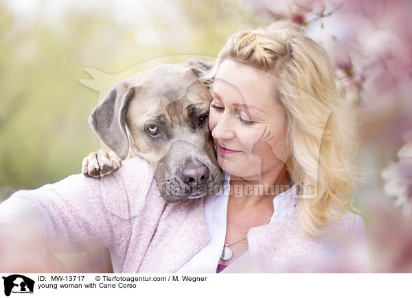 young woman with Cane Corso / MW-13717