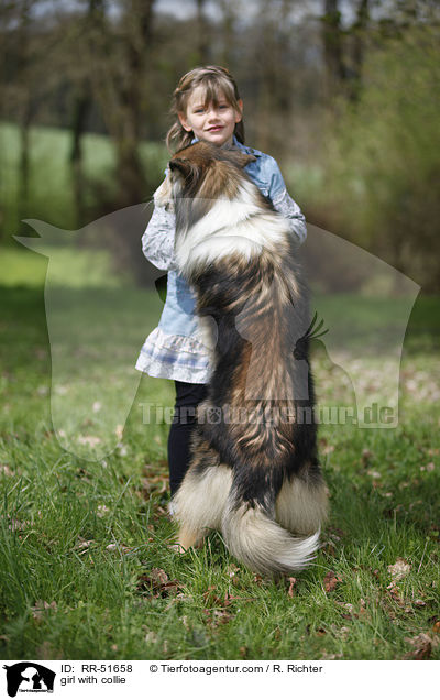 Mdchen mit Collie / girl with collie / RR-51658