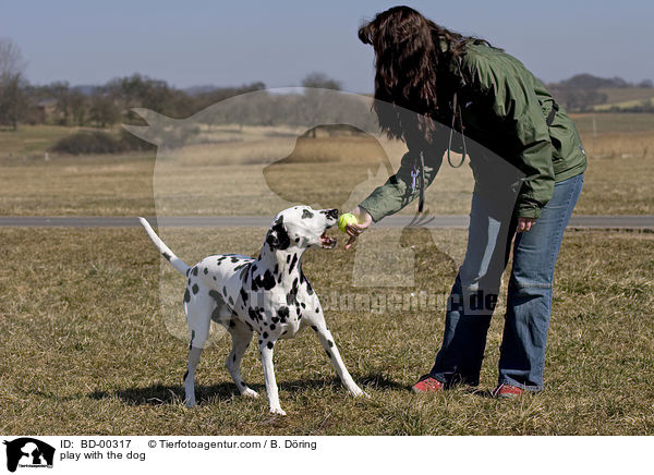 spielen mit dem Hund / play with the dog / BD-00317