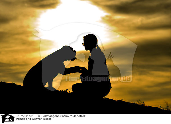 Frau und Deutscher Boxer / woman and German Boxer / YJ-14581