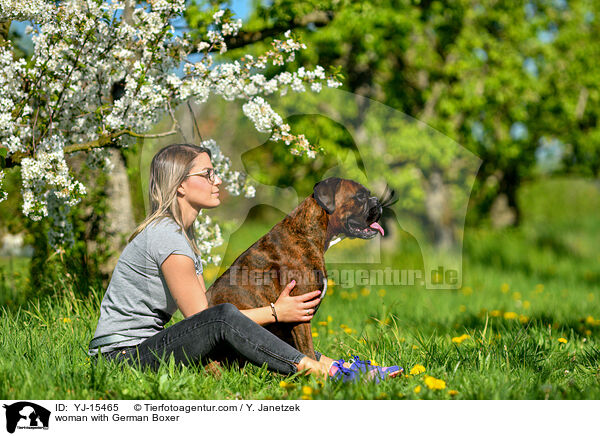 Frau mit Deutscher Boxer / woman with German Boxer / YJ-15465