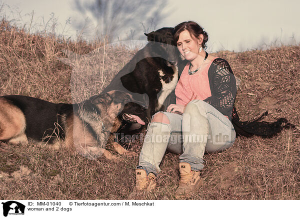 Frau und 2 Hunde / woman and 2 dogs / MM-01040