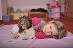 girl with havanese