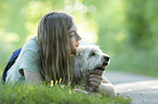 woman with Havanese