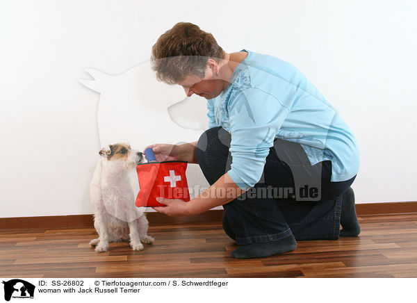 woman with Jack Russell Terrier / SS-26802