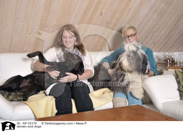women and dogs / AP-10170