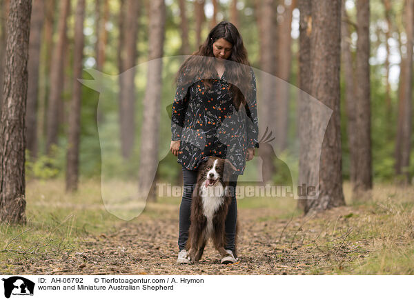 woman and Miniature Australian Shepherd / AH-06792