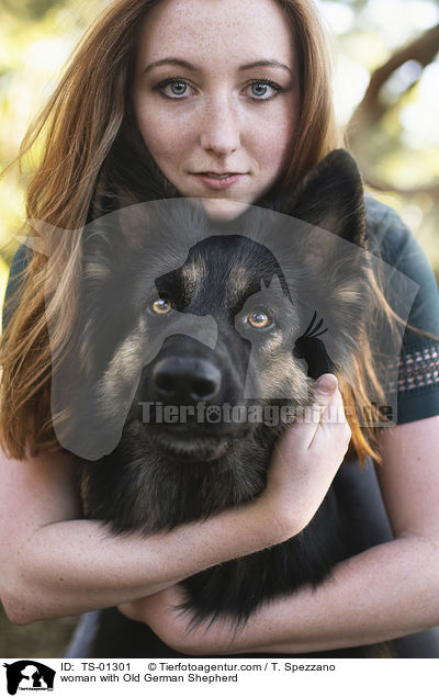 Frau mit Altdeutscher Schferhund / woman with Old German Shepherd / TS-01301