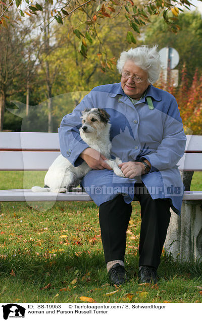 Frau und Parson Russell Terrier / woman and Parson Russell Terrier / SS-19953