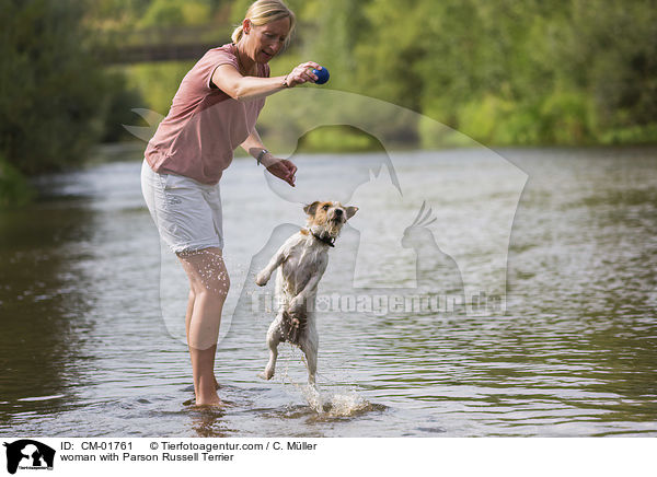 woman with Parson Russell Terrier / CM-01761