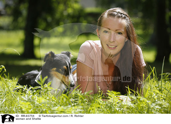 Frau und Sheltie / woman and Sheltie / RR-83754
