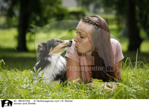 Frau und Sheltie / woman and Sheltie / RR-83758