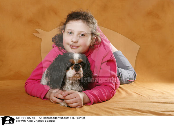 girl with King Charles Spaniel / RR-10275