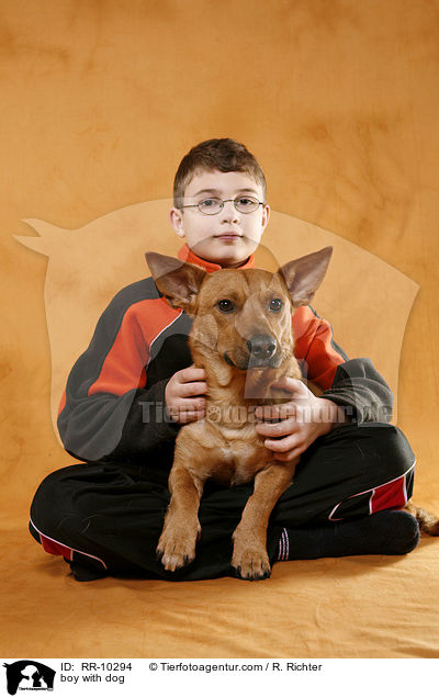 boy with dog / RR-10294