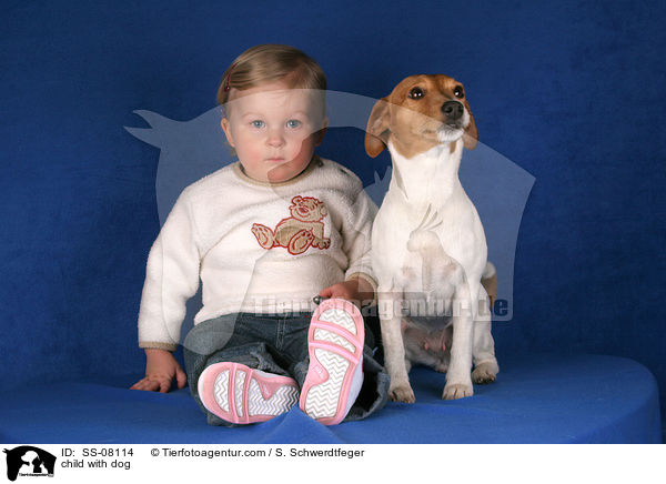 child with dog / SS-08114