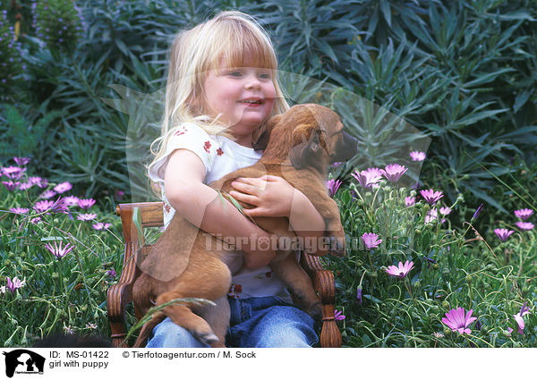 Mdchen mit Welpen / girl with puppy / MS-01422