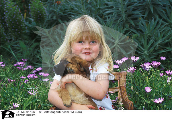 Mdchen mit Welpen / girl with puppy / MS-01425
