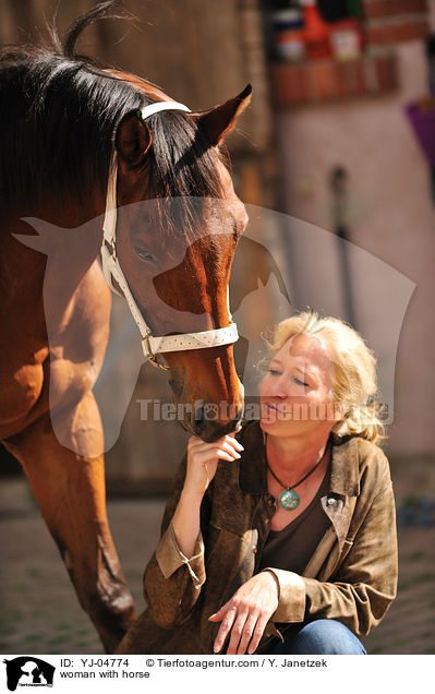 Frau mit Araber-Mix / woman with horse / YJ-04774