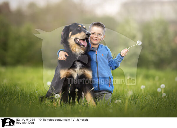 Junge mit Hund / boy with Dog / VJ-01955