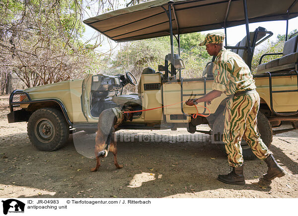 Antiwilderereinheit / antipoaching unit / JR-04983