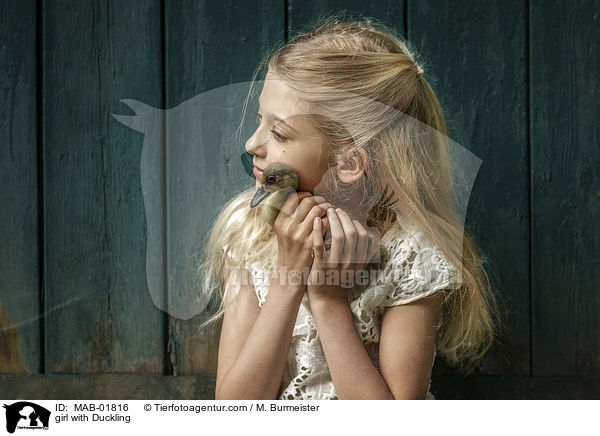 Mdchen mit Entenkken / girl with Duckling / MAB-01816