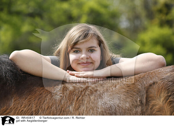 girl with Aegidienberger / RR-60817