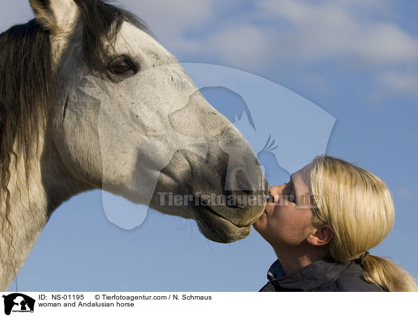 Frau und Andalusier / woman and Andalusian horse / NS-01195