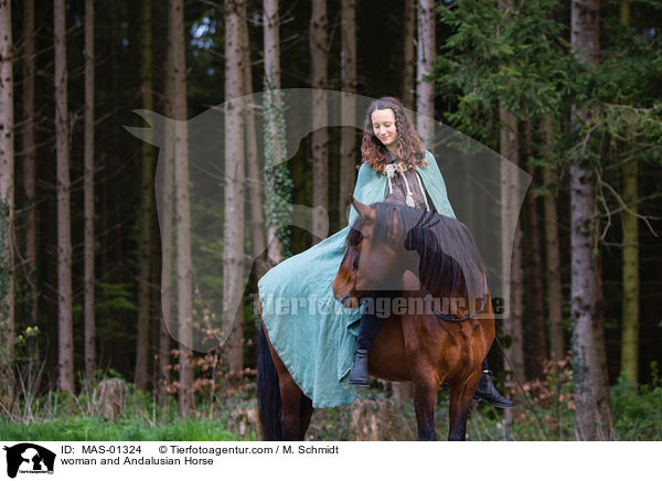 Frau und Andalusier / woman and Andalusian Horse / MAS-01324