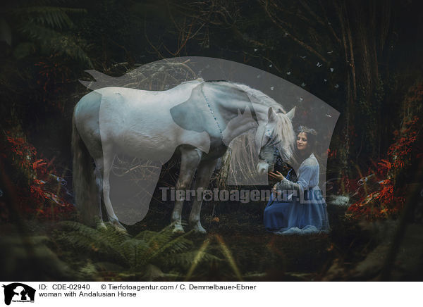 Frau mit Andalusier / woman with Andalusian Horse / CDE-02940