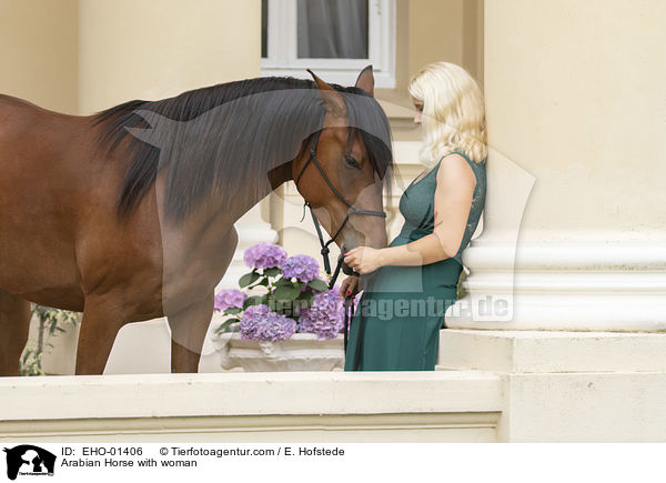 Araber mit Frau / Arabian Horse with woman / EHO-01406