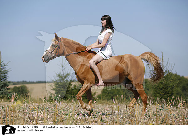 Frau mit Arabohaflinger / woman with horse / RR-55606