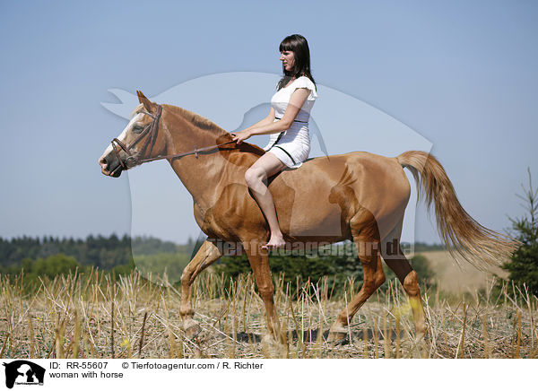 woman with horse / RR-55607