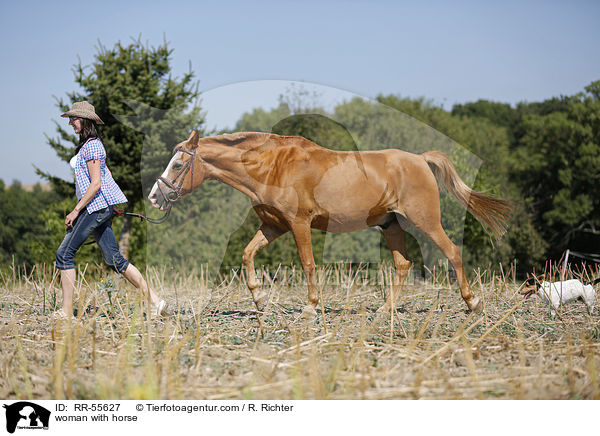 woman with horse / RR-55627