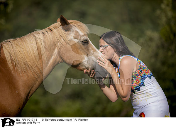 woman with Pony / RR-101718