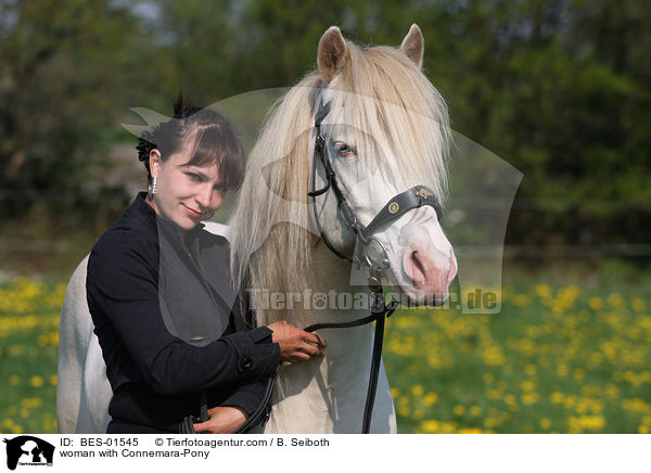 woman with Connemara-Pony / BES-01545