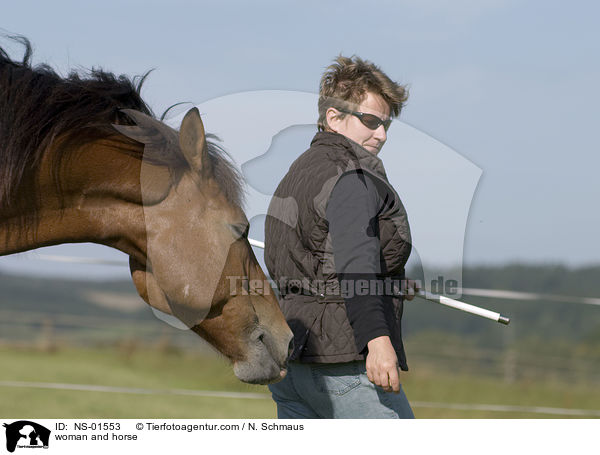 Frau und Freiberger / woman and horse / NS-01553