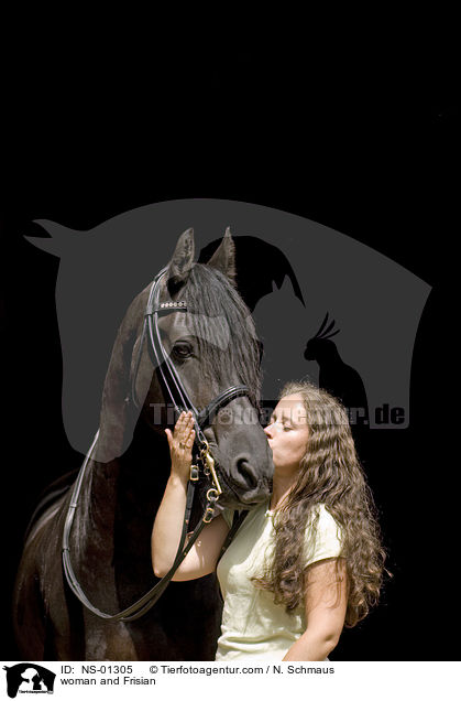 Frau mit Friese / woman and Frisian / NS-01305